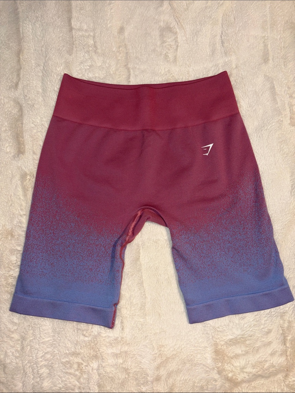 NEW Gymshark Women’s Ombre Berry pink to Blue Bike Shorts Sz L - Picture 4 of 8